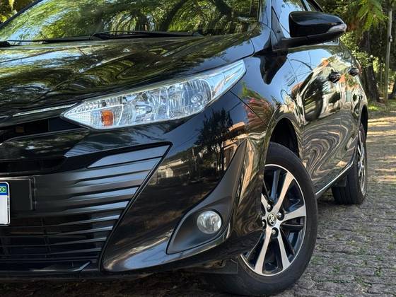TOYOTA YARIS 1.5 16V FLEX SEDAN XS CONNECT MULTIDRIVE